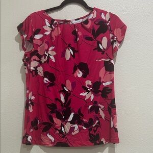 Liz Claiborne Vibrant Pink Floral Top